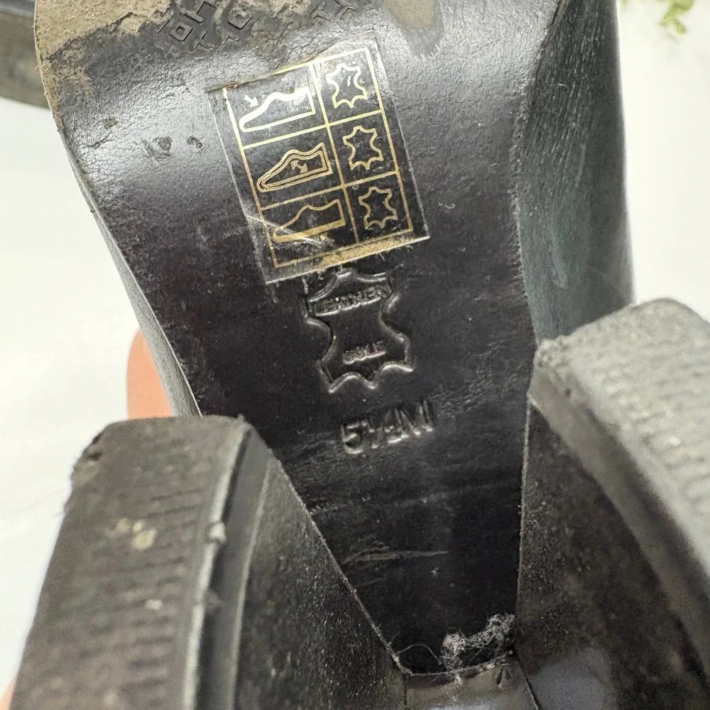 Tory Burch Black Leather Tassel Brogue Block Heel Ankle Boots Size 5.5M - Picture 4 of 10